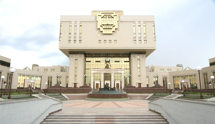 Здание научной библиотеки Московского государственного университета им. Ломоносова